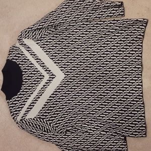 Liz claiborne navy blue and white oversized sweater